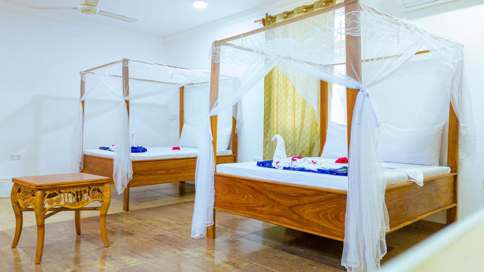 Sands Inn Hotel Pwani Mchangani Exterior foto